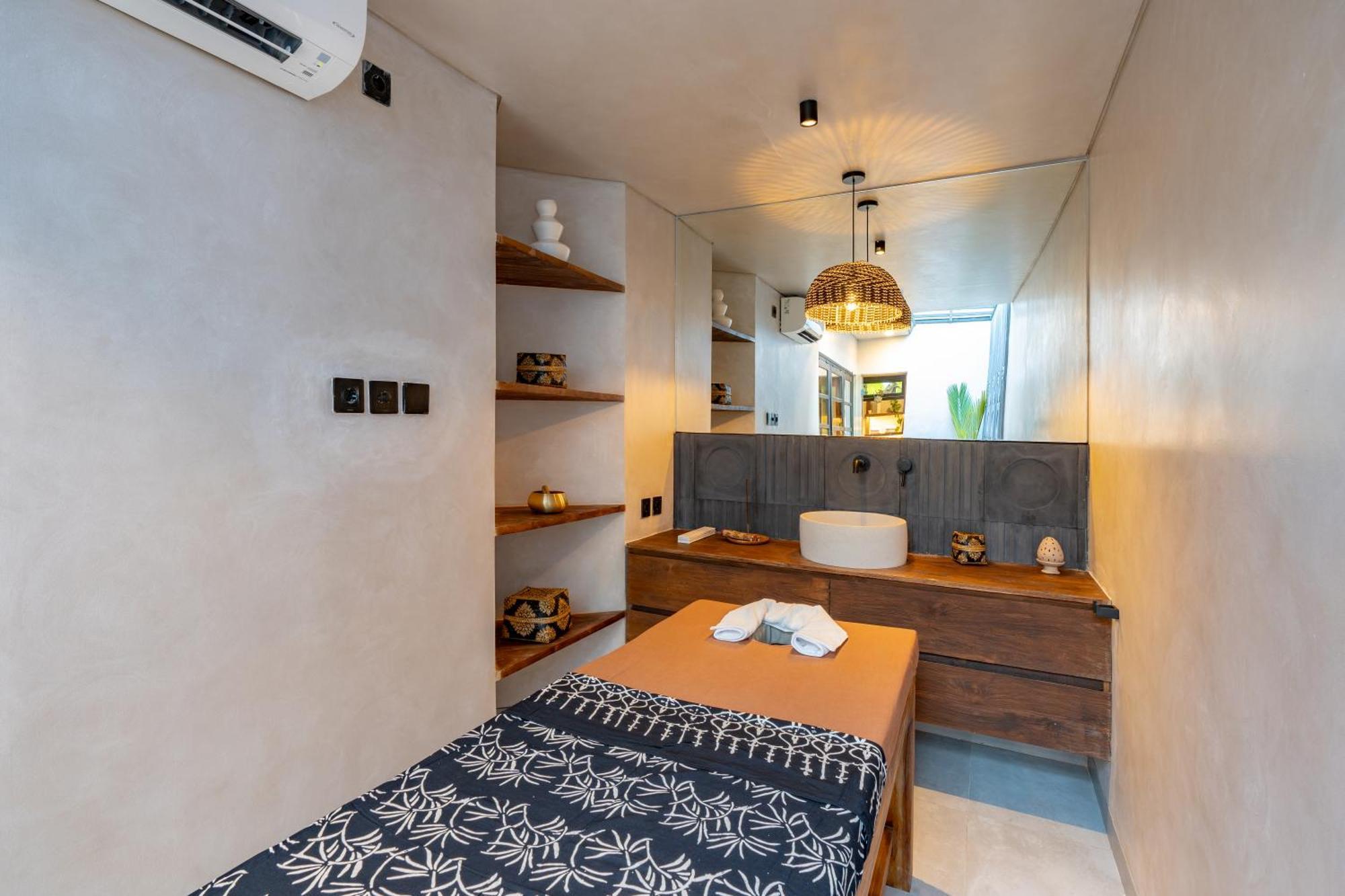 Zee Design Villa & Spa Sanur Exteriör bild