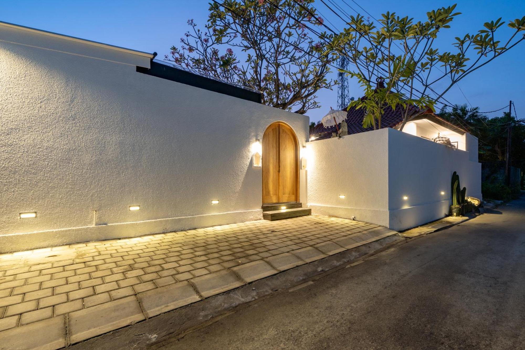 Zee Design Villa & Spa Sanur Exteriör bild